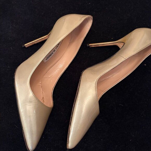 Silver Manolo Pumps - Patent Leather 37 / 7